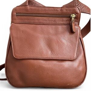 TravelSmith Adventure Gear Leather Crossbody